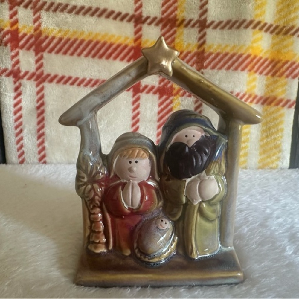 Nativity Scene Figurine